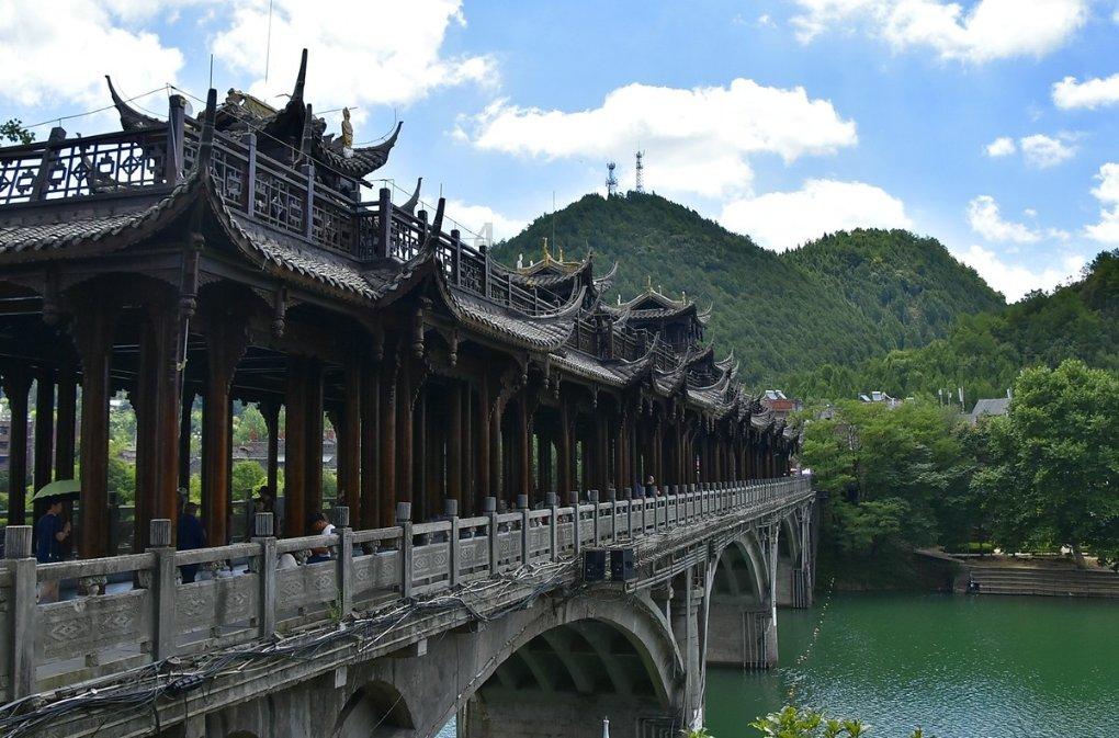 35扣20中轰下22分!女排强力接应打出巨星数据,国产艾格努爆发